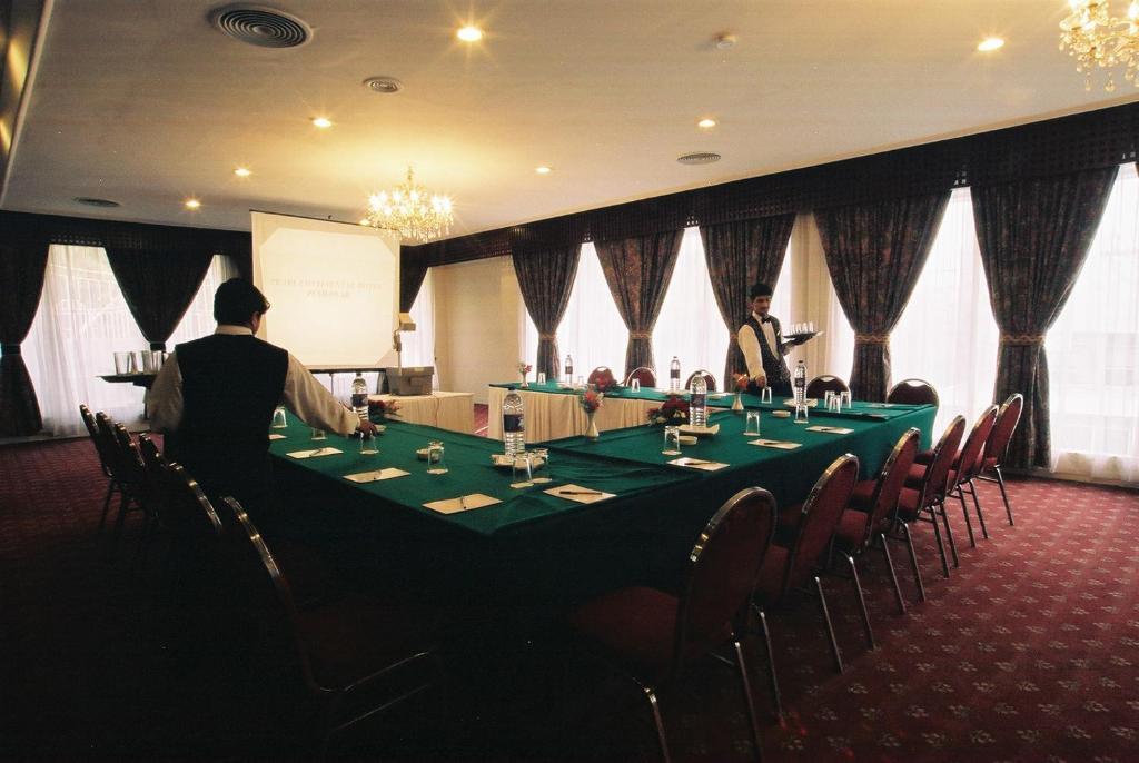 Pearl Continental Hotel, Peshawar Exterior photo